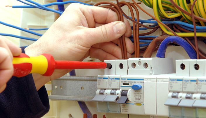 24 hour electrician